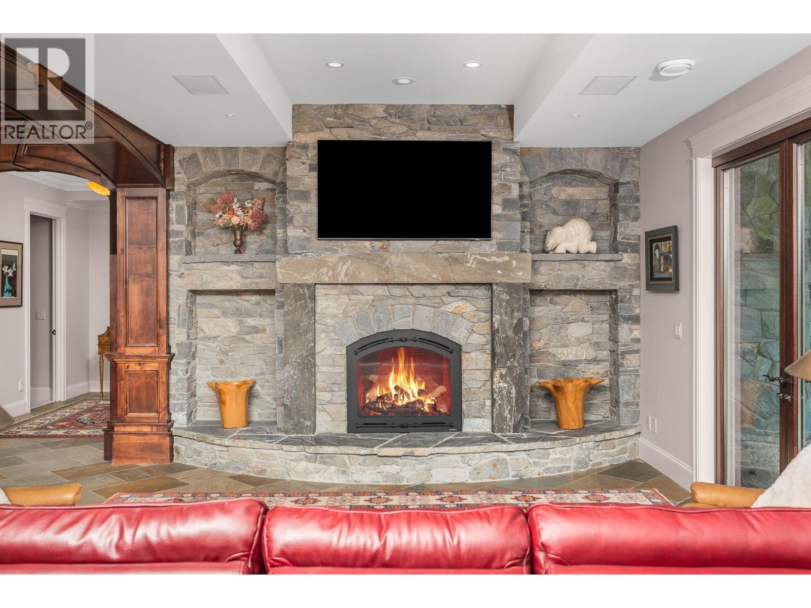 602 Falcon Point Way, Vernon, British Columbia  V1H 2H7 - Photo 50 - 10398517