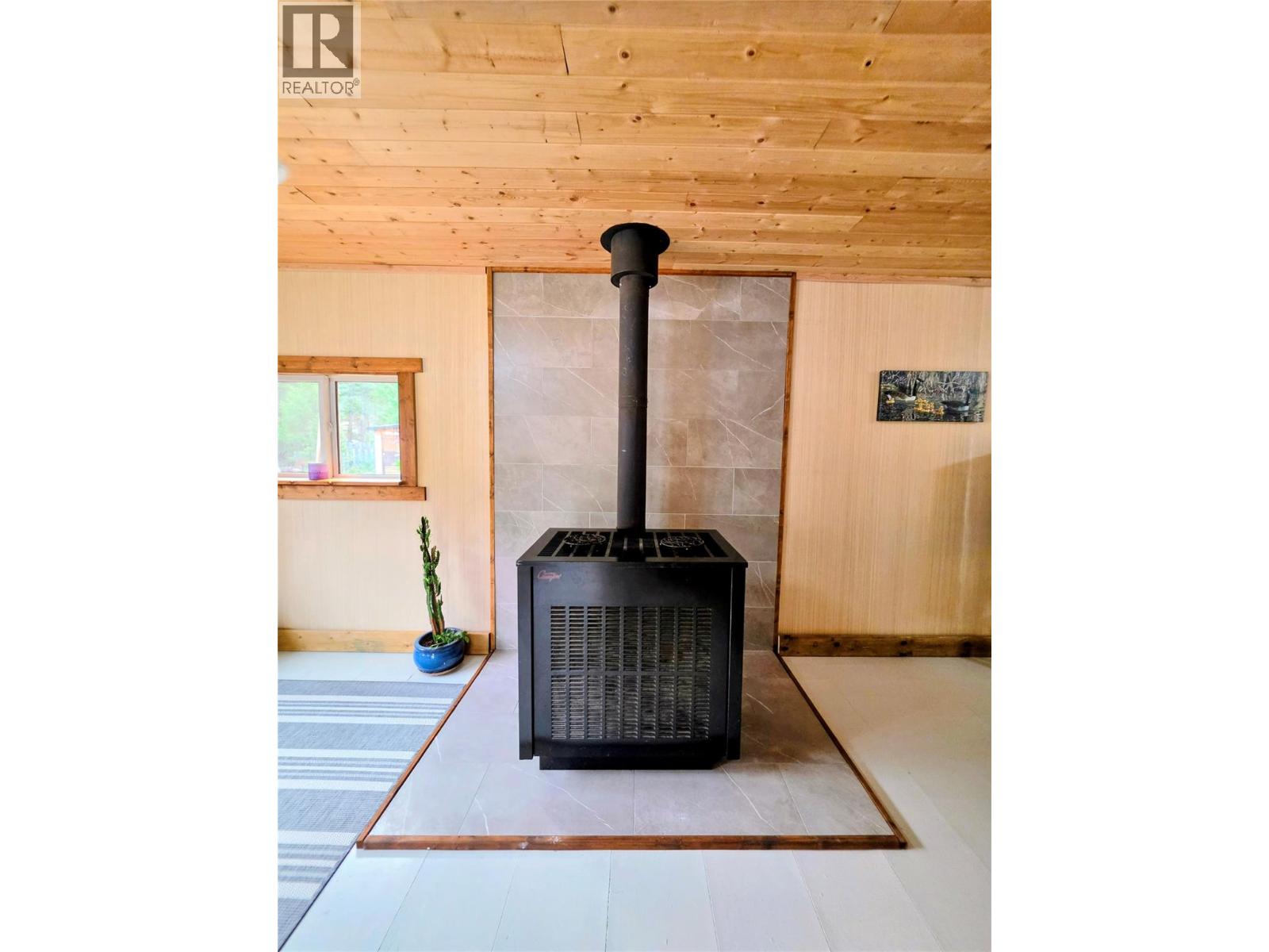 8309 Rock Creek Road, Galloway, British Columbia  V0B 1T2 - Photo 10 - 10398531
