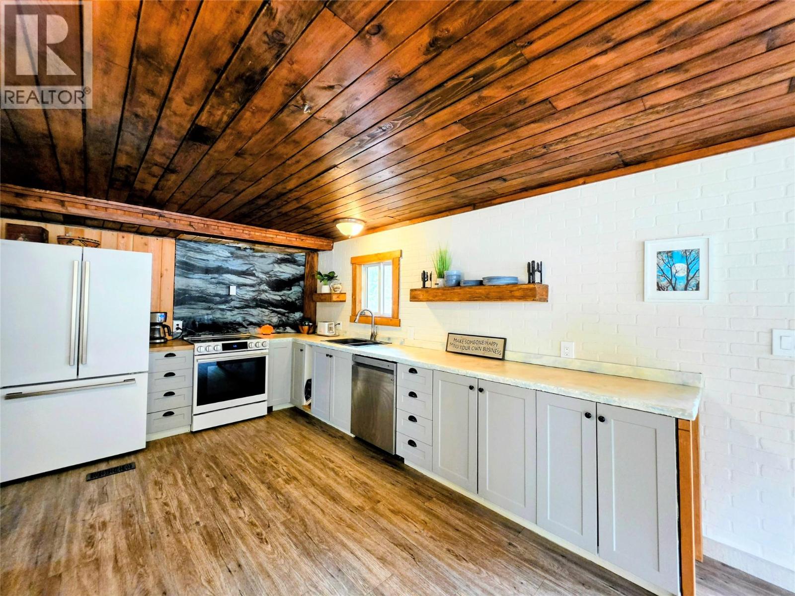 8309 Rock Creek Road, Galloway, British Columbia  V0B 1T2 - Photo 6 - 10398531