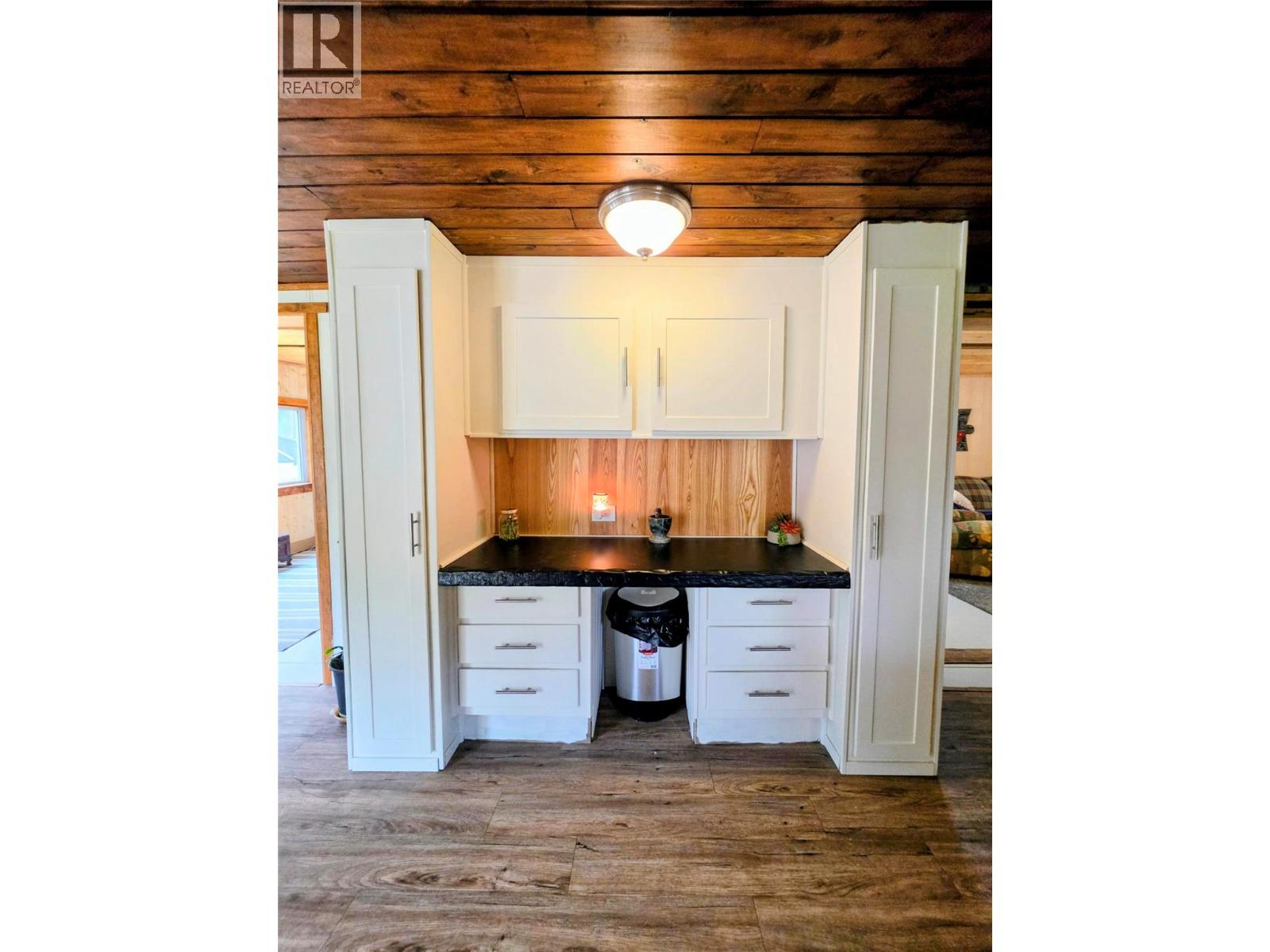 8309 Rock Creek Road, Galloway, British Columbia  V0B 1T2 - Photo 7 - 10398531