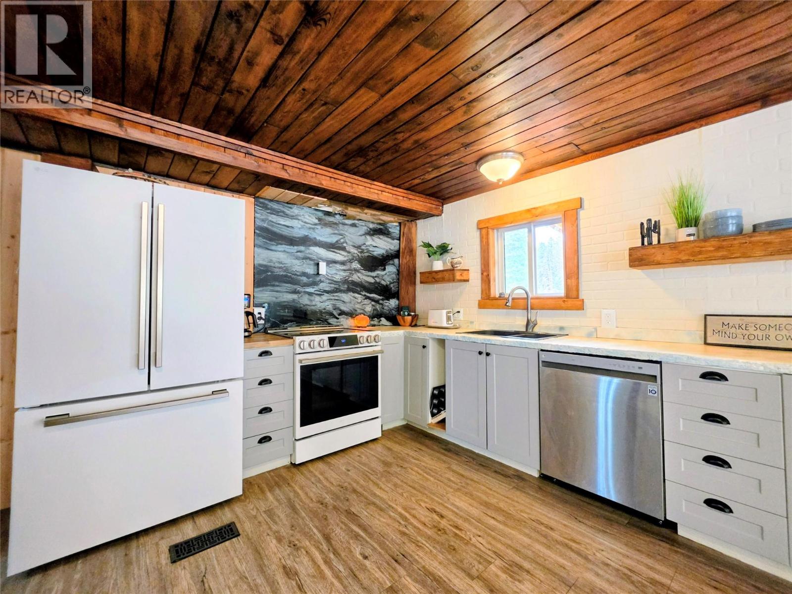 8309 Rock Creek Road, Galloway, British Columbia  V0B 1T2 - Photo 8 - 10398531