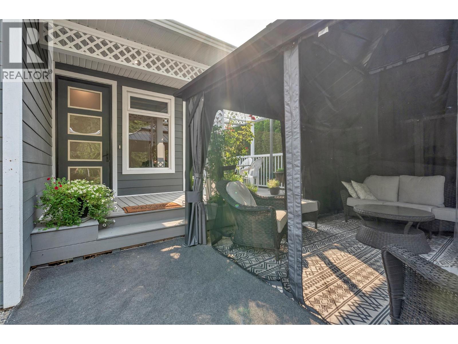 6753 Hillside Place, Oliver, British Columbia  V0H 1T0 - Photo 18 - 10398527