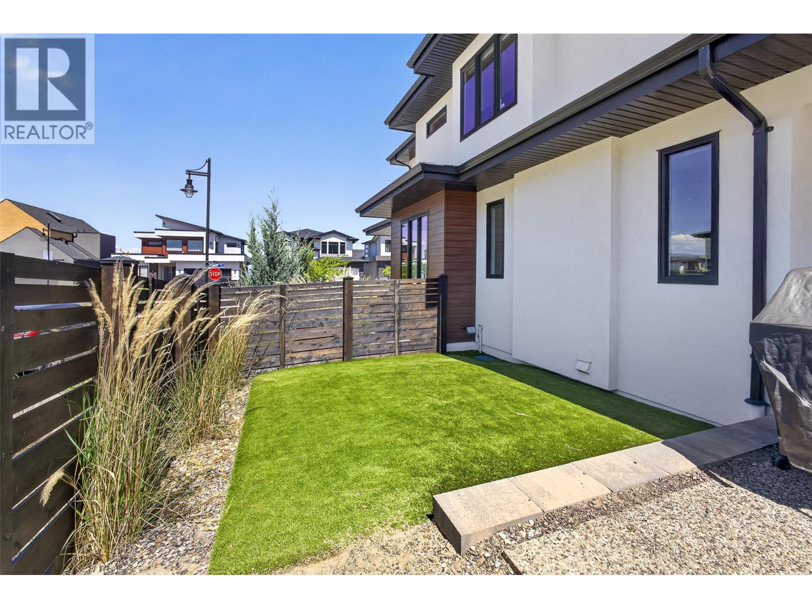 1265 Ponds Avenue, Kelowna, British Columbia  V1W 5N1 - Photo 29 - 10398561