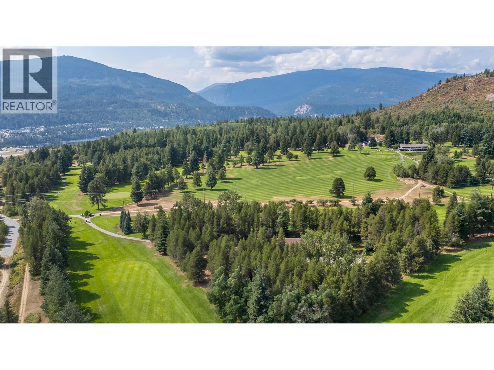 1629 Putter Lane, Castlegar, British Columbia  V1N 4W7 - Photo 9 - 10398418