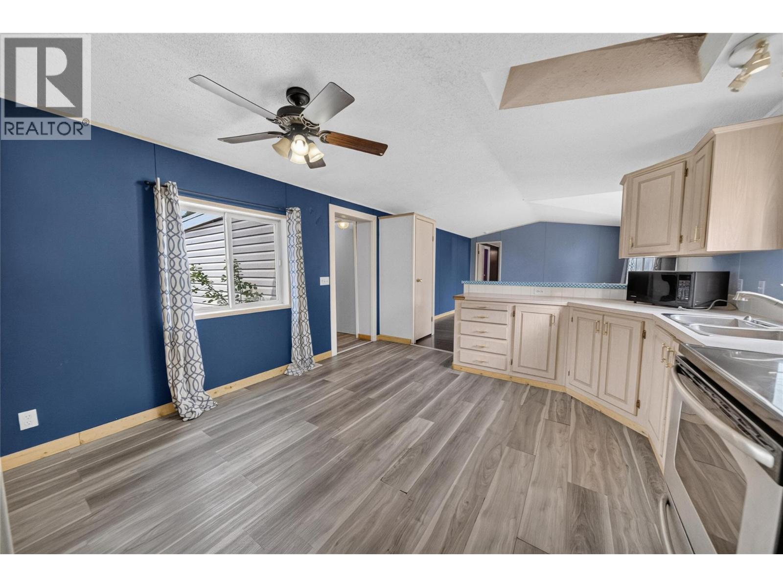 8470 Caithness Road Unit# 16, Elko, British Columbia  V0B 1T3 - Photo 13 - 10398443
