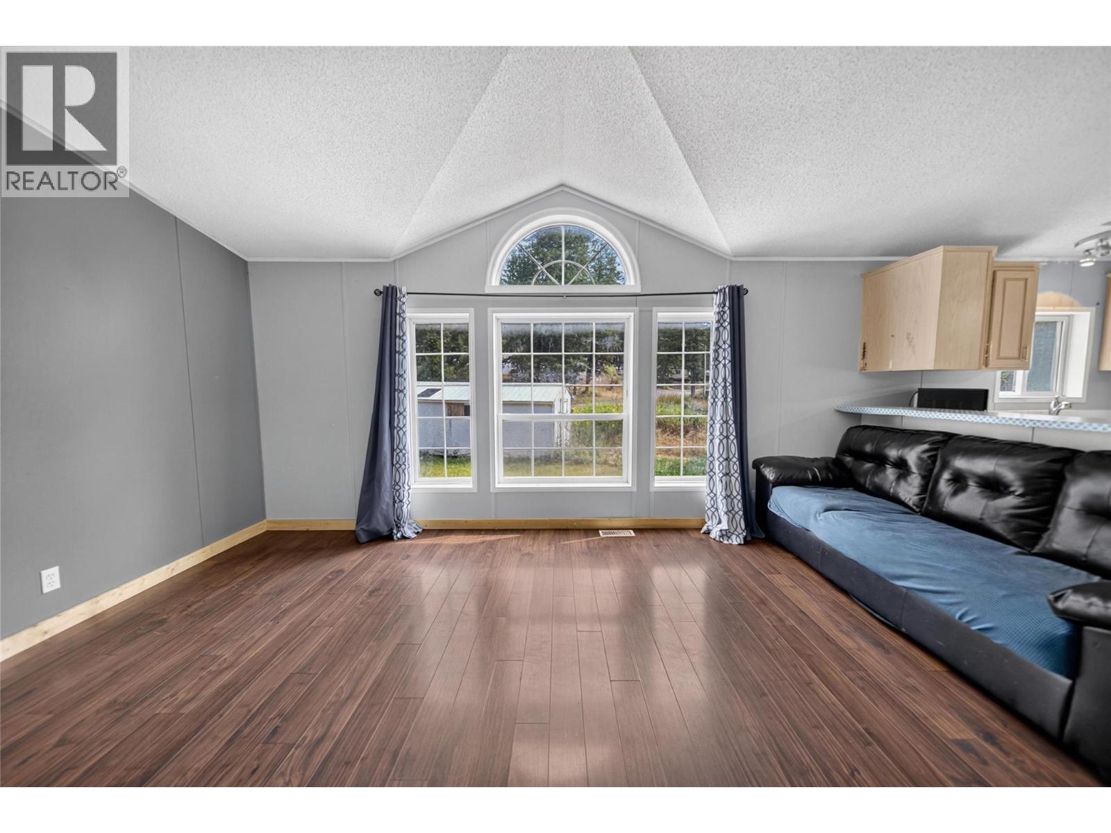 8470 Caithness Road Unit# 16, Elko, British Columbia  V0B 1T3 - Photo 17 - 10398443