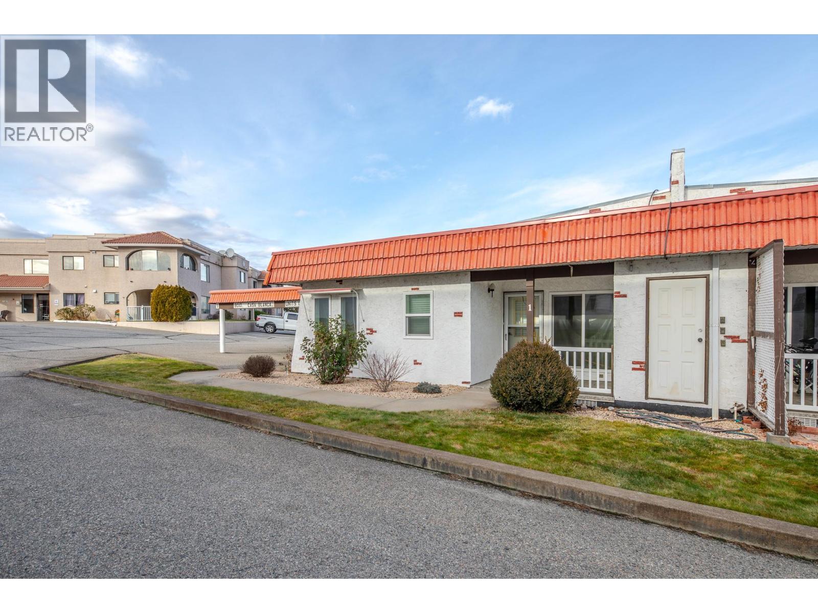 8010 Vedette Drive Unit# 1, Osoyoos, British Columbia  V0H 1Z2 - Photo 2 - 10398577