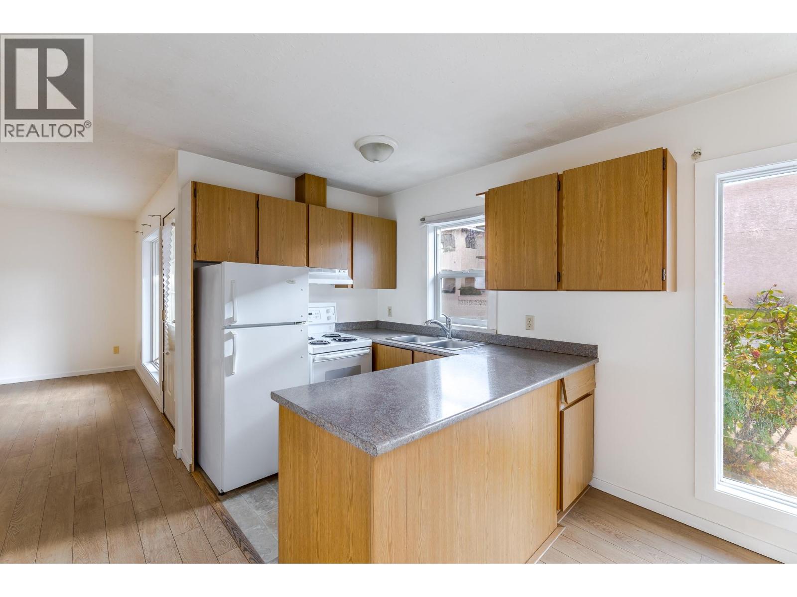 8010 Vedette Drive Unit# 1, Osoyoos, British Columbia  V0H 1Z2 - Photo 4 - 10398577