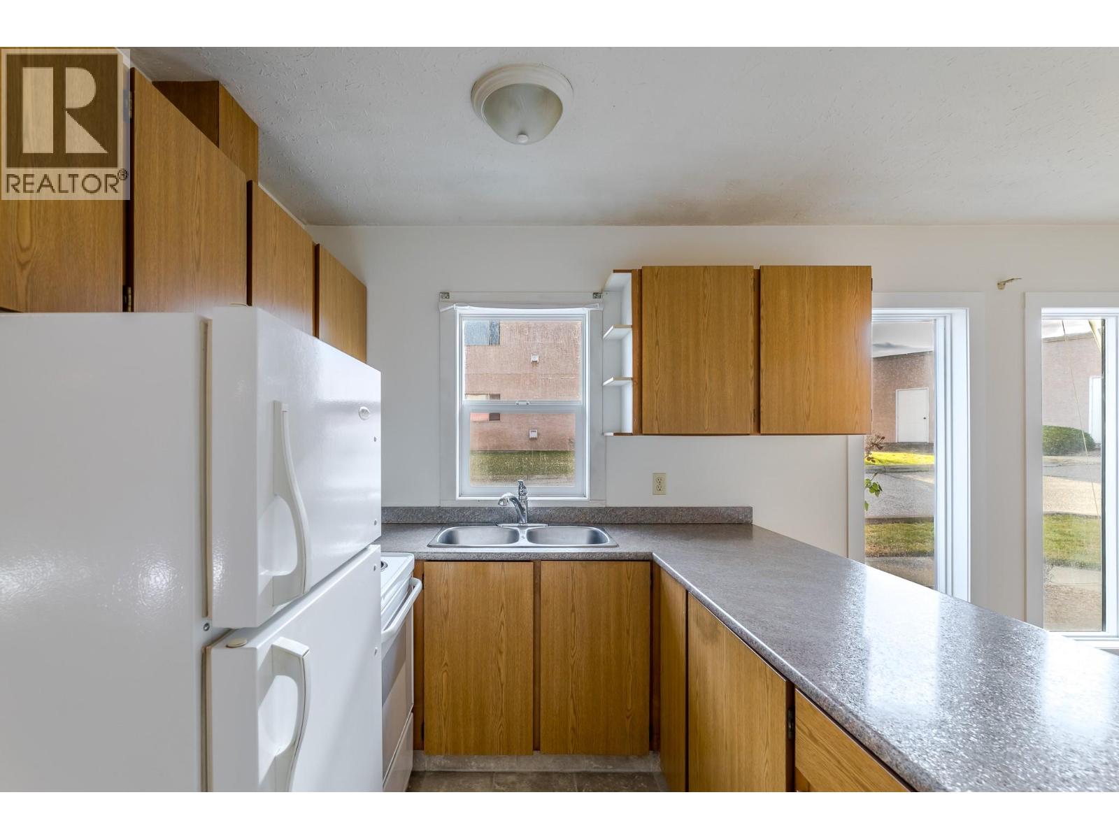 8010 Vedette Drive Unit# 1, Osoyoos, British Columbia  V0H 1Z2 - Photo 6 - 10398577