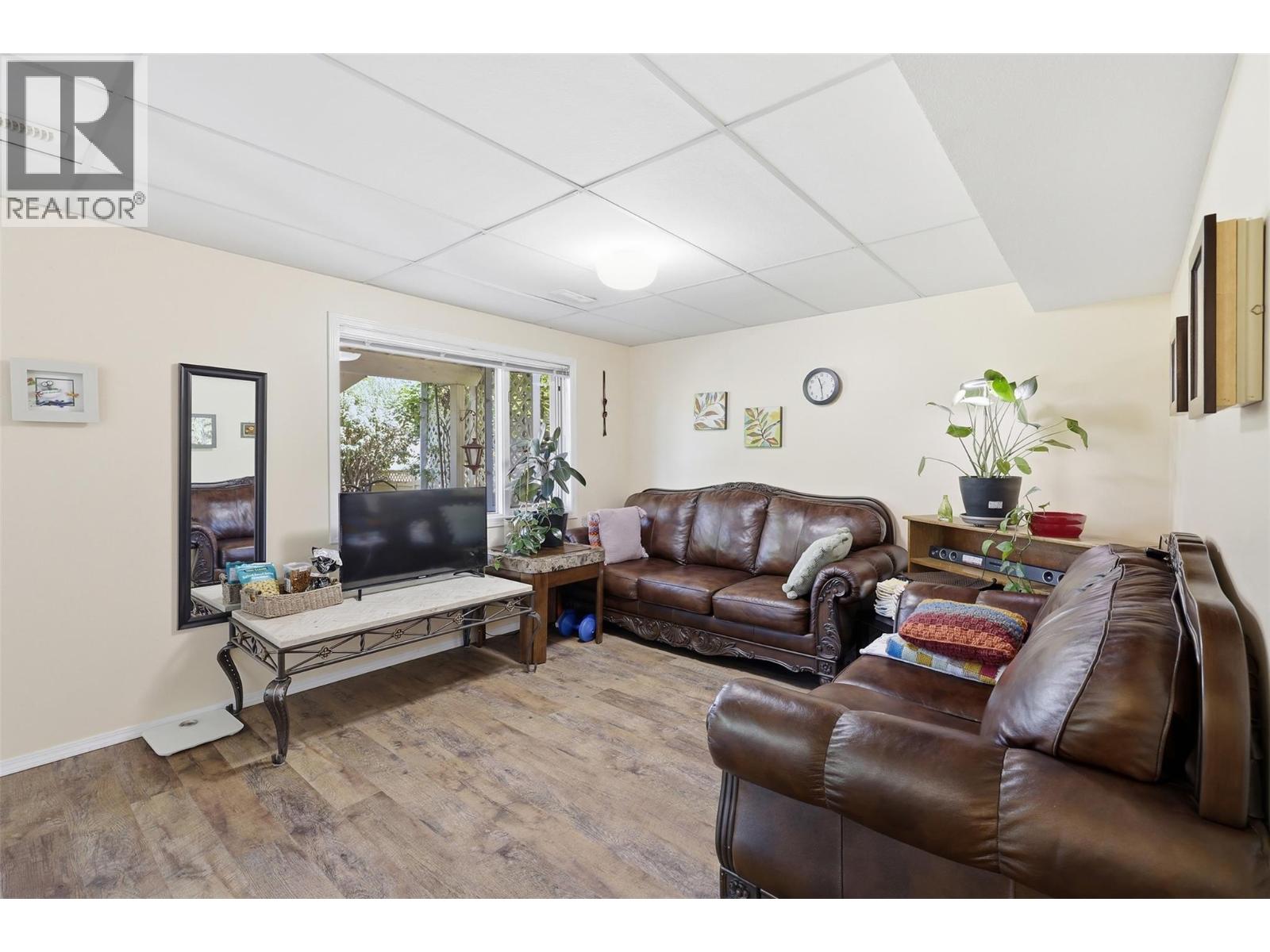1954 Stirling Drive, Kamloops, British Columbia  V1S 1P9 - Photo 43 - 10398574