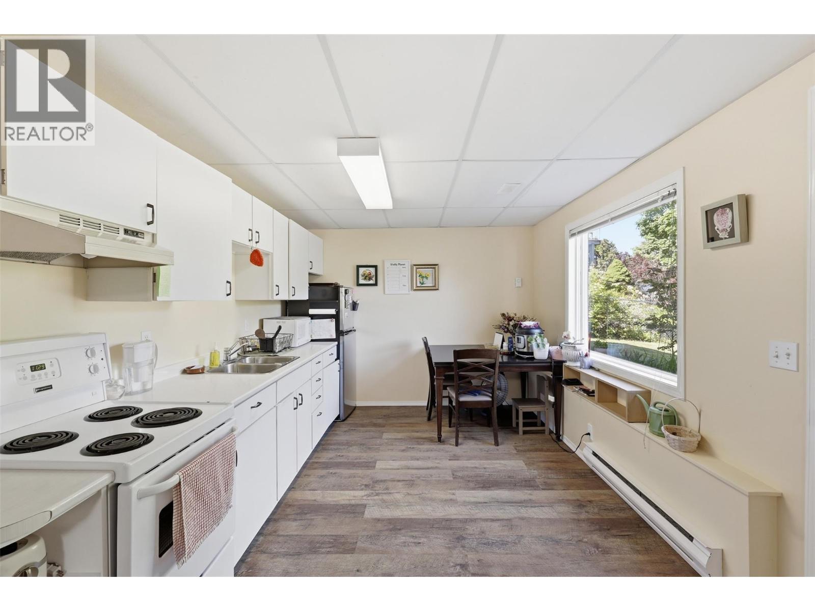 1954 Stirling Drive, Kamloops, British Columbia  V1S 1P9 - Photo 46 - 10398574