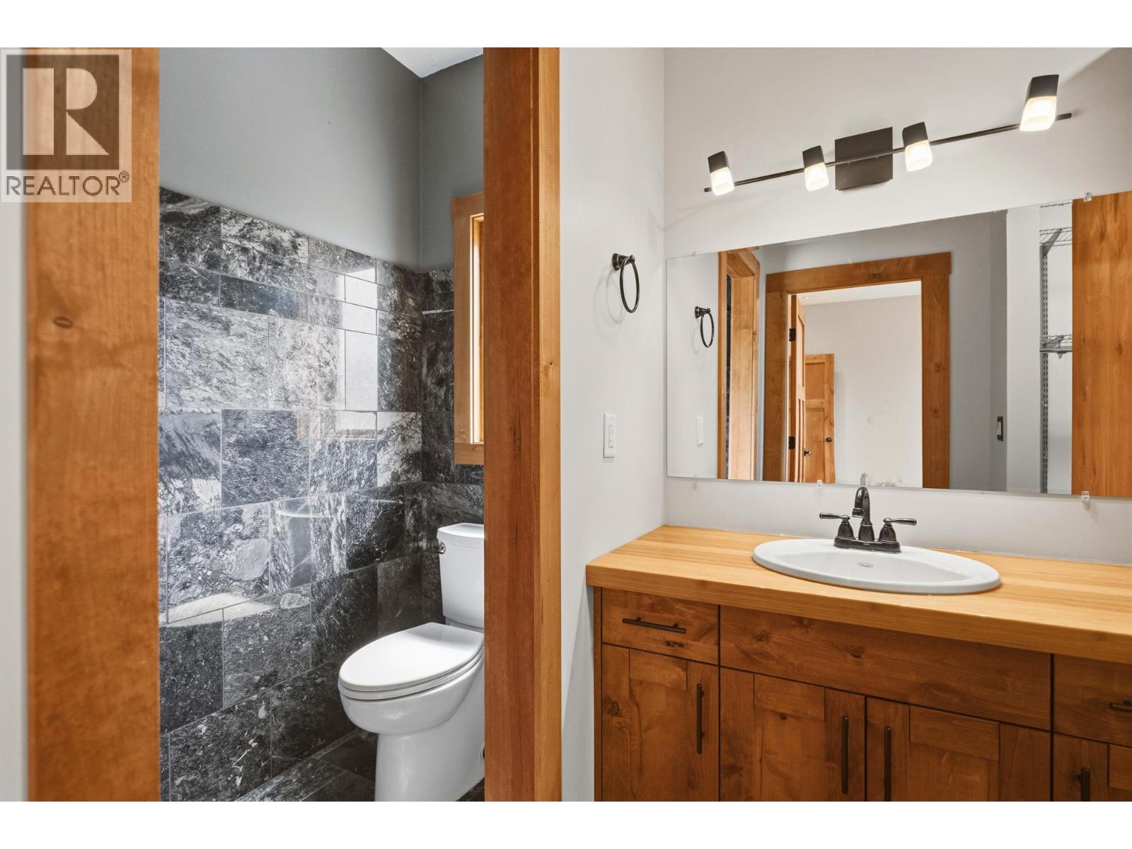 16475 Carrs Landing Road, Lake Country, British Columbia  V4V 1C3 - Photo 38 - 10398337