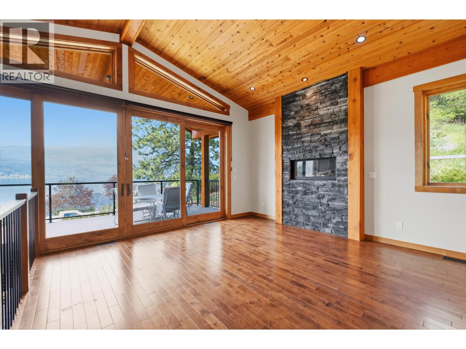 16475 Carrs Landing Road, Lake Country, British Columbia  V4V 1C3 - Photo 9 - 10398337