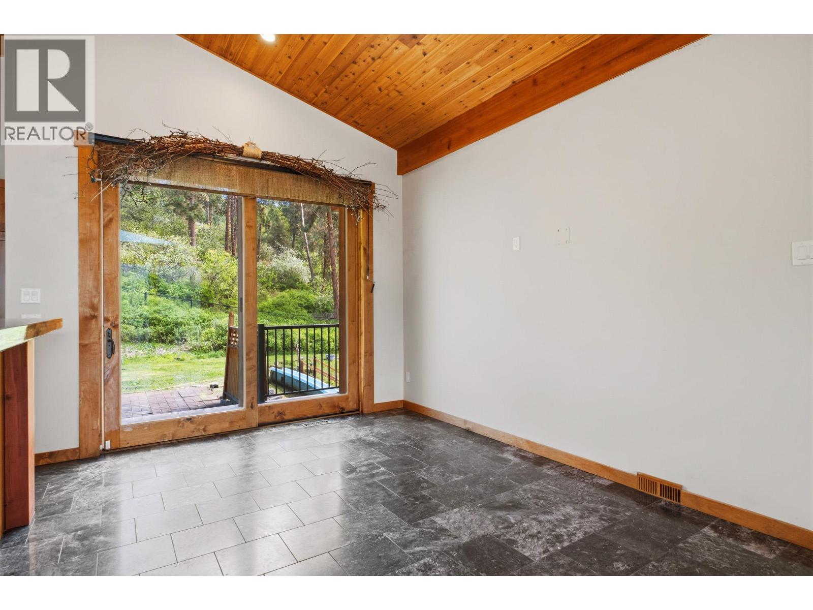 16475 Carrs Landing Road, Lake Country, British Columbia  V4V 1C3 - Photo 22 - 10398333