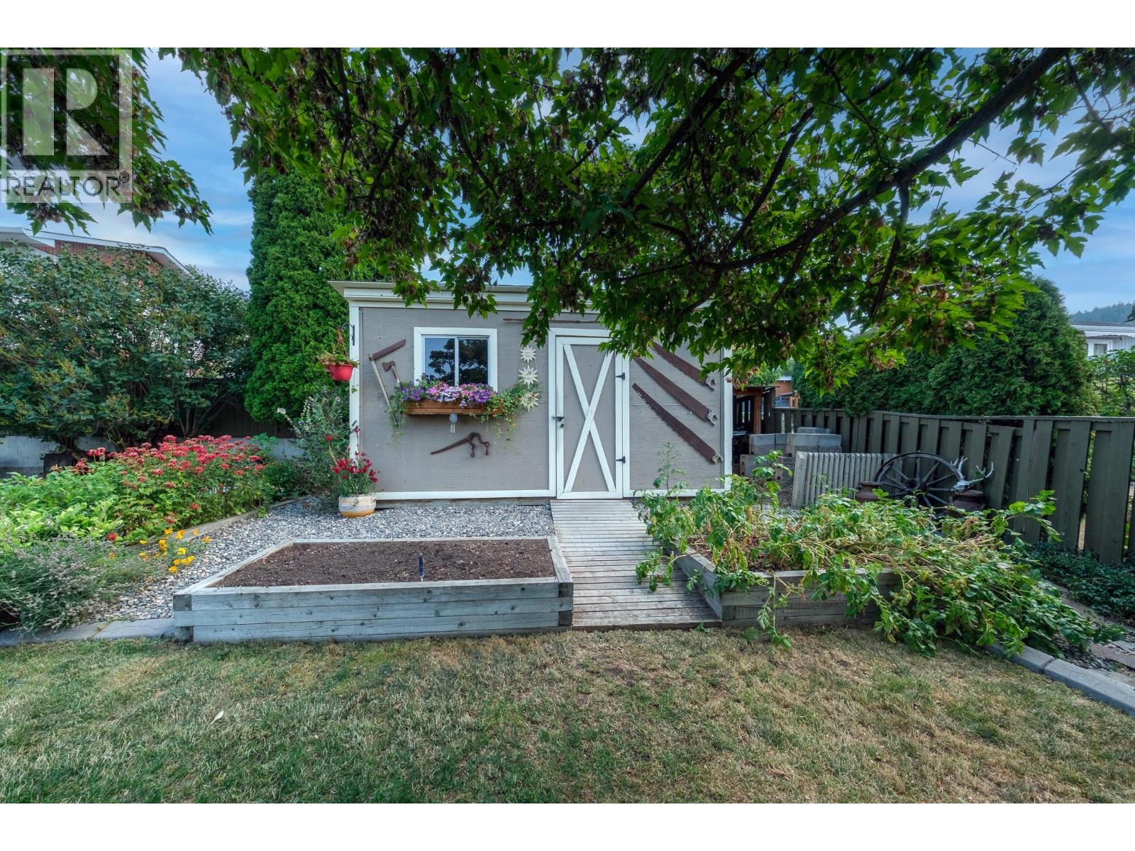 12300 Ormsby Drive, Coldstream, British Columbia  V1B 1H8 - Photo 37 - 10397814