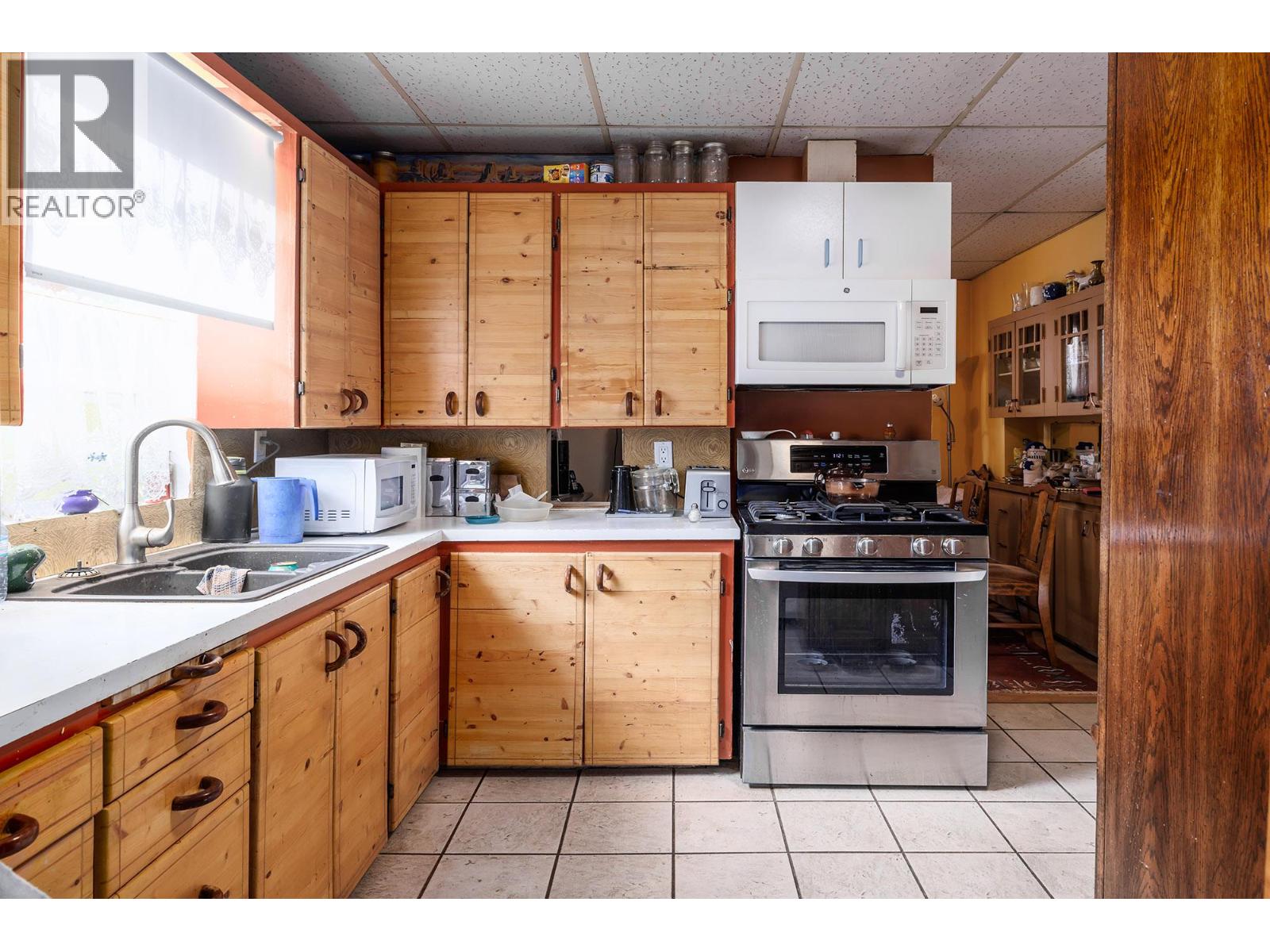795 Lawson Avenue, Kelowna, British Columbia  V1Y 6S9 - Photo 7 - 10398520