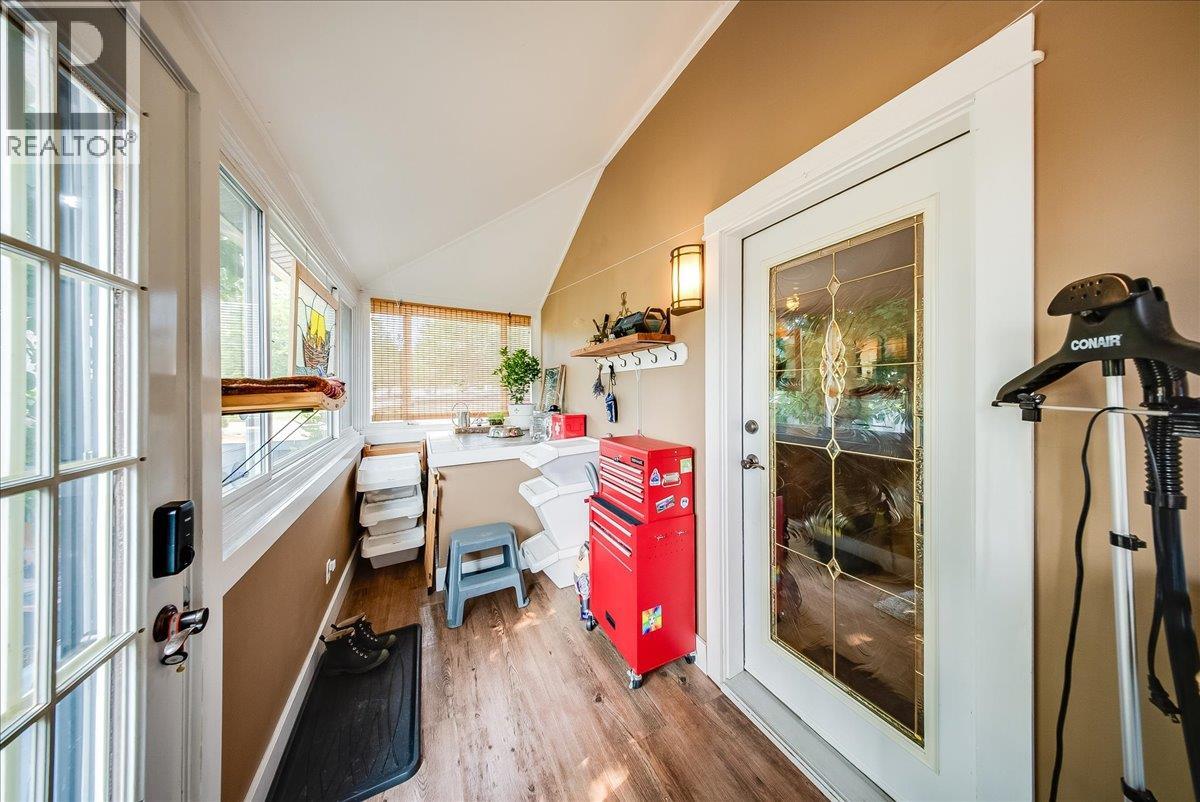812 2nd Street, Castlegar, British Columbia  V1N 1Y7 - Photo 23 - 10398431