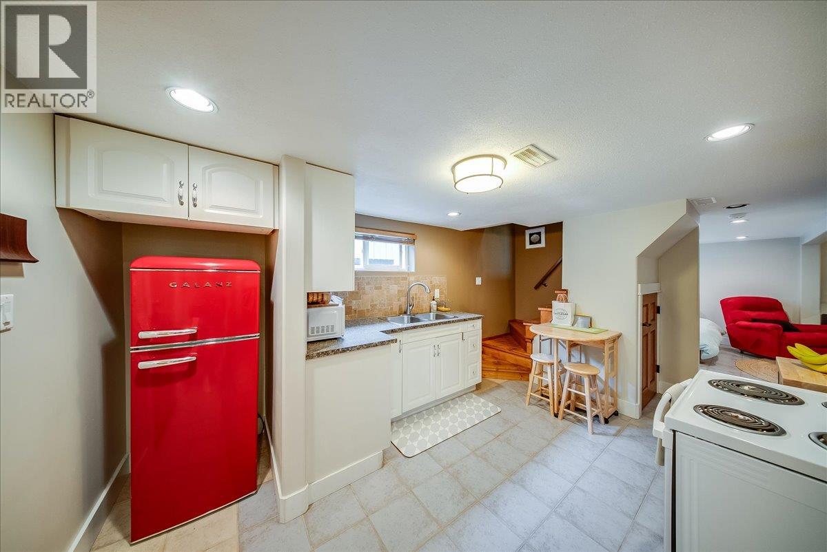 812 2nd Street, Castlegar, British Columbia  V1N 1Y7 - Photo 30 - 10398431