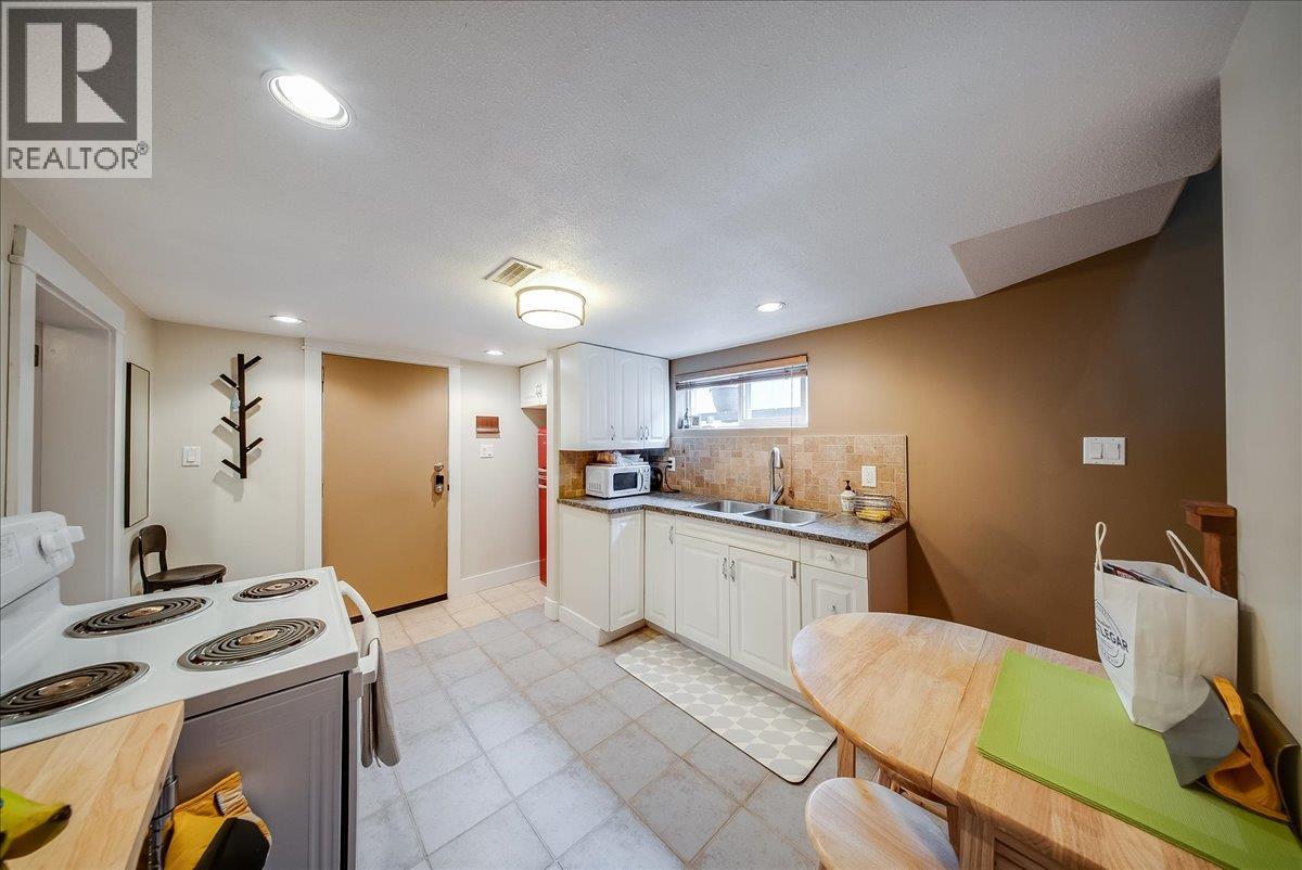 812 2nd Street, Castlegar, British Columbia  V1N 1Y7 - Photo 31 - 10398431