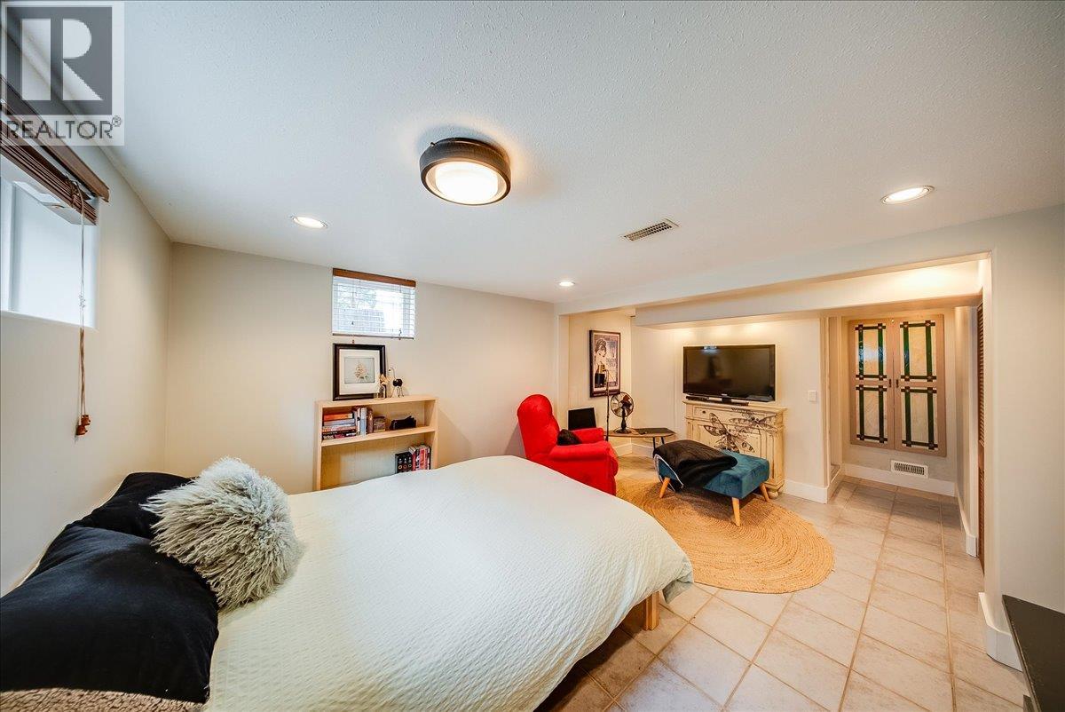 812 2nd Street, Castlegar, British Columbia  V1N 1Y7 - Photo 33 - 10398431