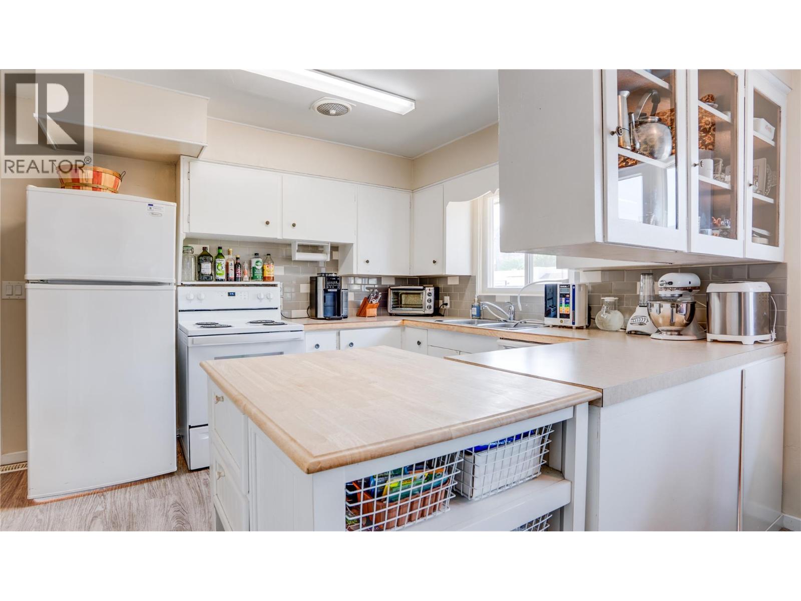 1007 George Street, Enderby, British Columbia  V0E 1V0 - Photo 11 - 10398313
