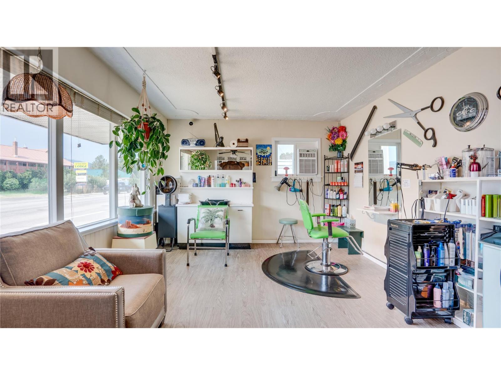 1007 George Street, Enderby, British Columbia  V0E 1V0 - Photo 5 - 10398313