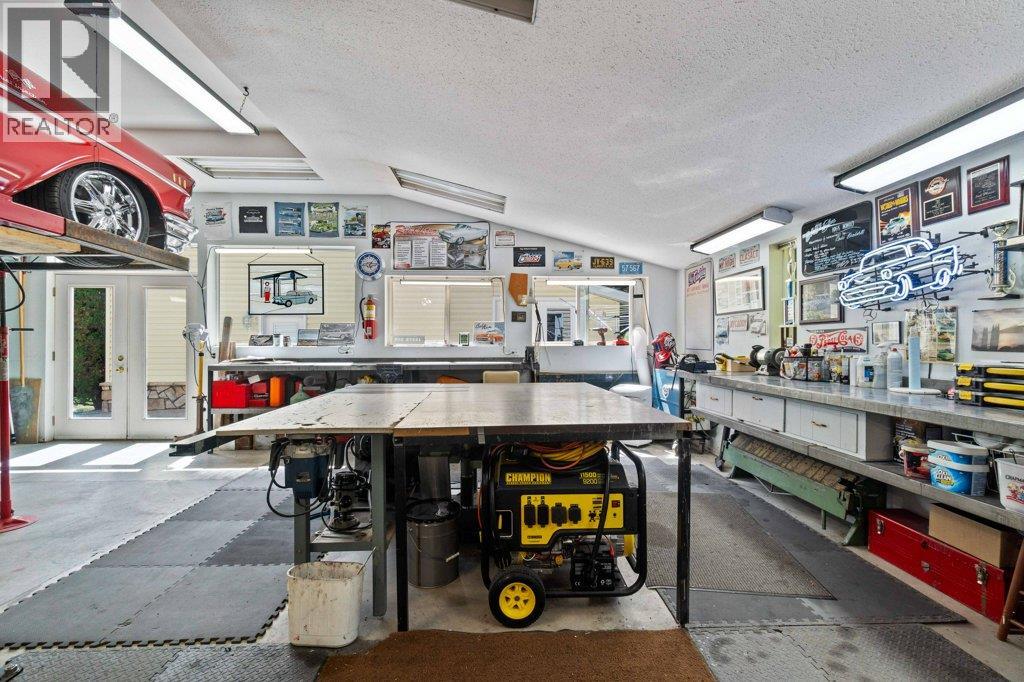 4842 Sunnybrae Canoe Point Road, Tappen, British Columbia  V0E 2X1 - Photo 65 - 10398604