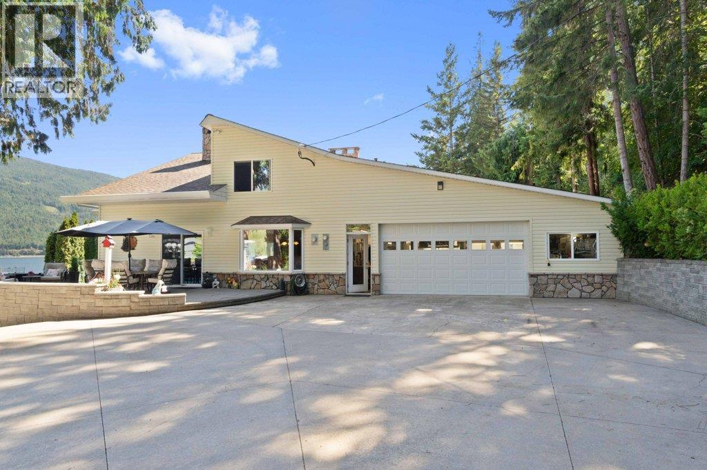 4842 Sunnybrae Canoe Point Road, Tappen, British Columbia  V0E 2X1 - Photo 77 - 10398604