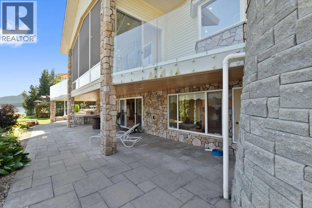 4842 Sunnybrae Canoe Point Road, Tappen, British Columbia  V0E 2X1 - Photo 83 - 10398604