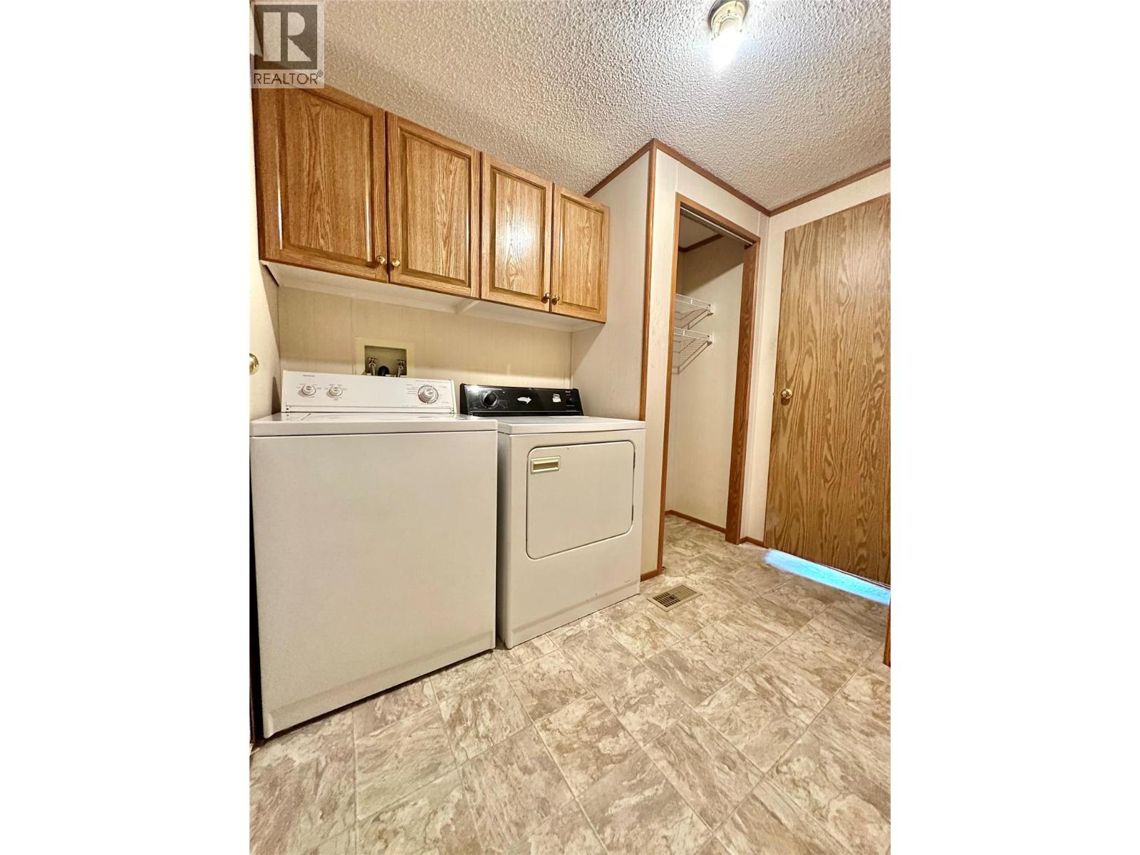 908 Blakeborough Avenue, Keremeos, British Columbia  V0X 1N2 - Photo 28 - 10397342