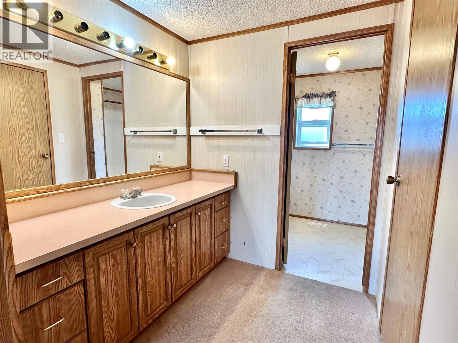908 Blakeborough Avenue, Keremeos, British Columbia  V0X 1N2 - Photo 34 - 10397342