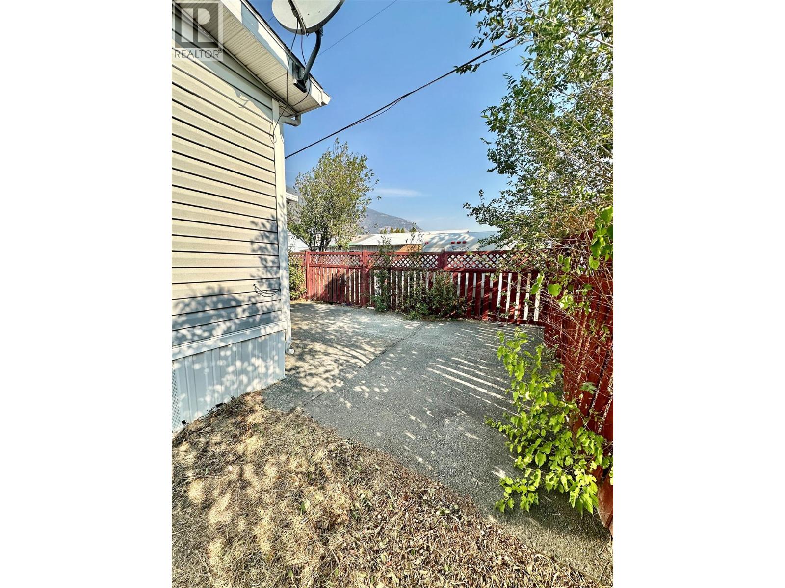 908 Blakeborough Avenue, Keremeos, British Columbia  V0X 1N2 - Photo 4 - 10397342