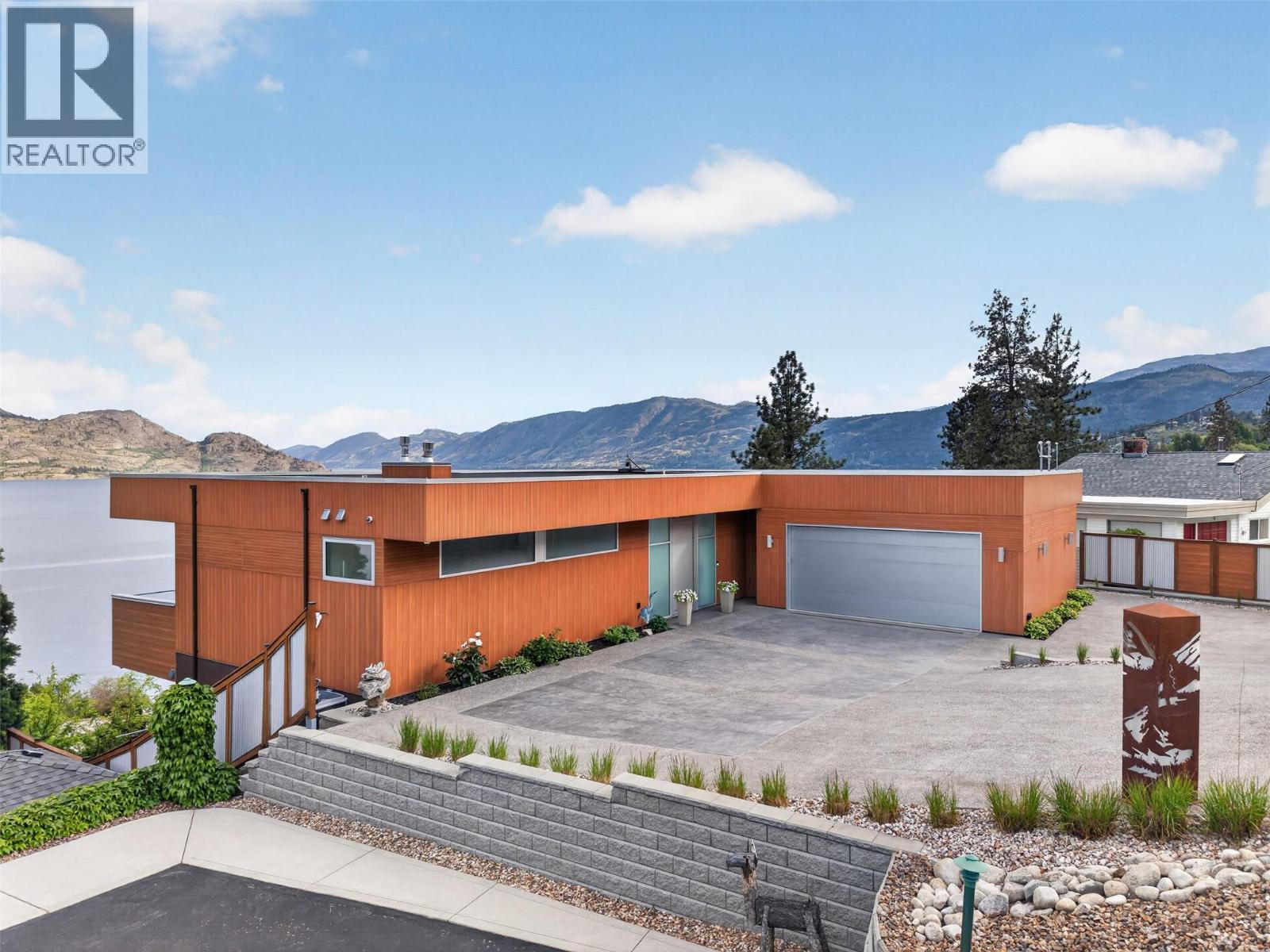 5835 Vicary Road, Peachland, British Columbia  V0H 1X4 - Photo 4 - 10397897