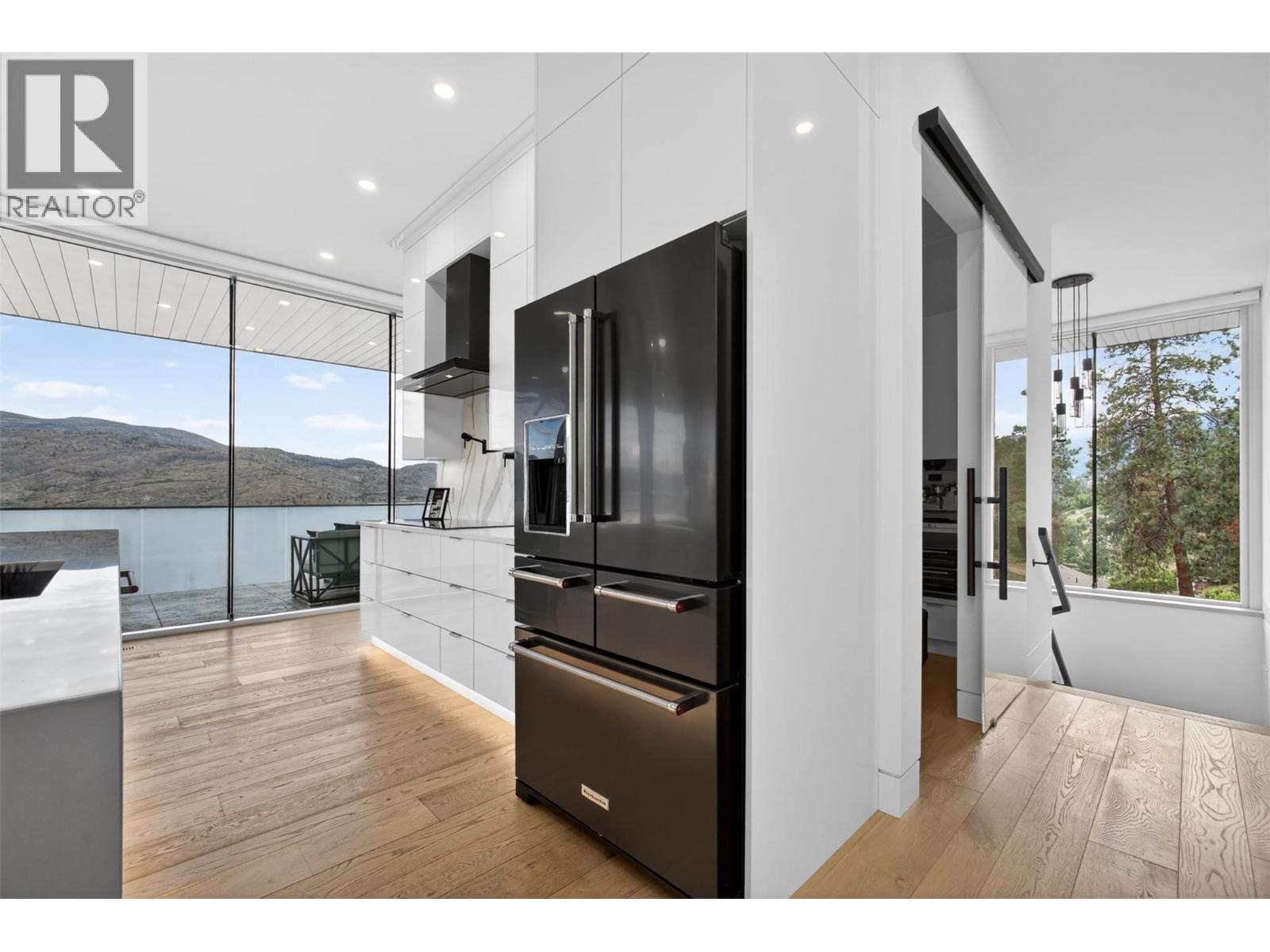 5835 Vicary Road, Peachland, British Columbia  V0H 1X4 - Photo 41 - 10397897