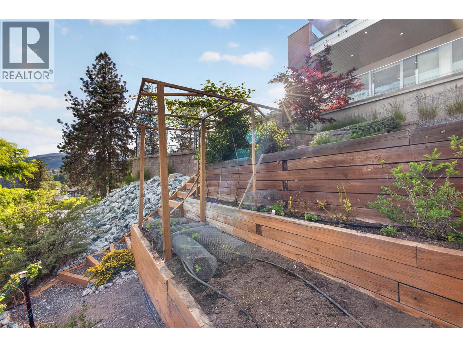 5835 Vicary Road, Peachland, British Columbia  V0H 1X4 - Photo 60 - 10397897