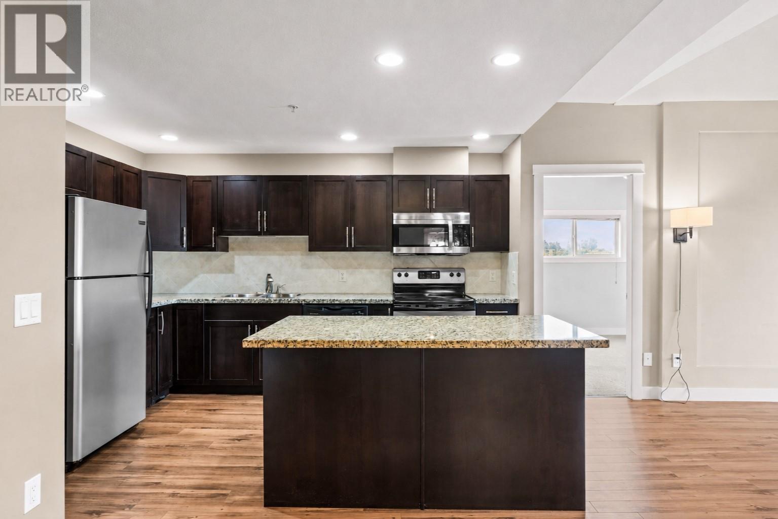 3211 Centennial Drive Unit# 24, Vernon, British Columbia  V1T 2T8 - Photo 4 - 10398390