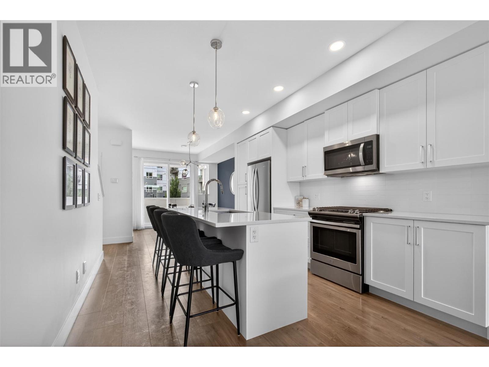720 Valley Road Unit# 28, Kelowna, British Columbia  V1V 2E6 - Photo 2 - 10398256