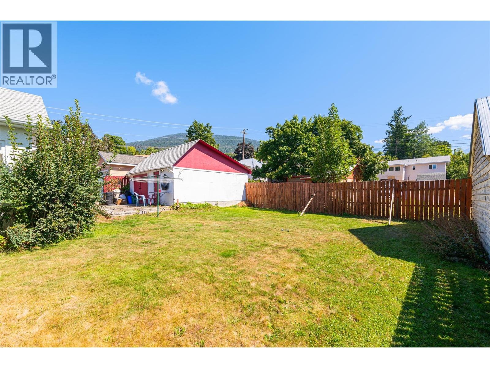 326 10th Avenue N, Creston, British Columbia  V0B 1G0 - Photo 25 - 10398183
