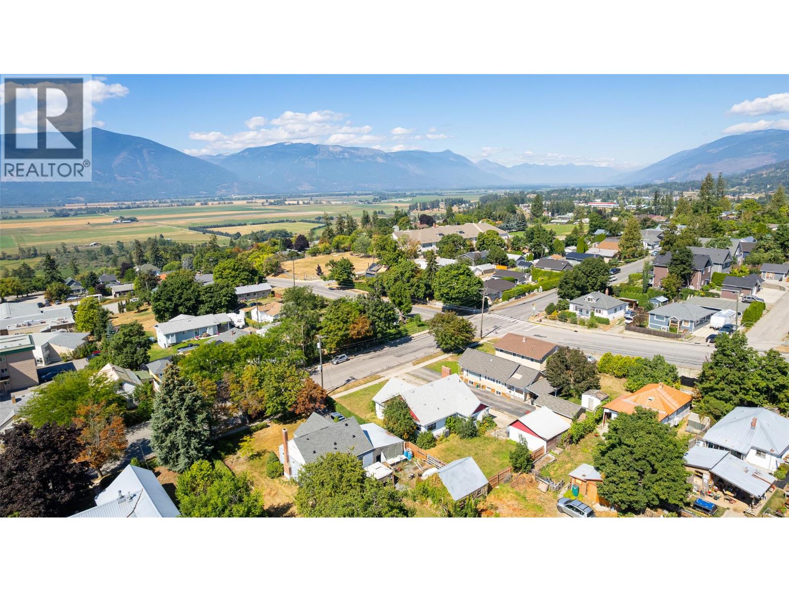 326 10th Avenue N, Creston, British Columbia  V0B 1G0 - Photo 30 - 10398183