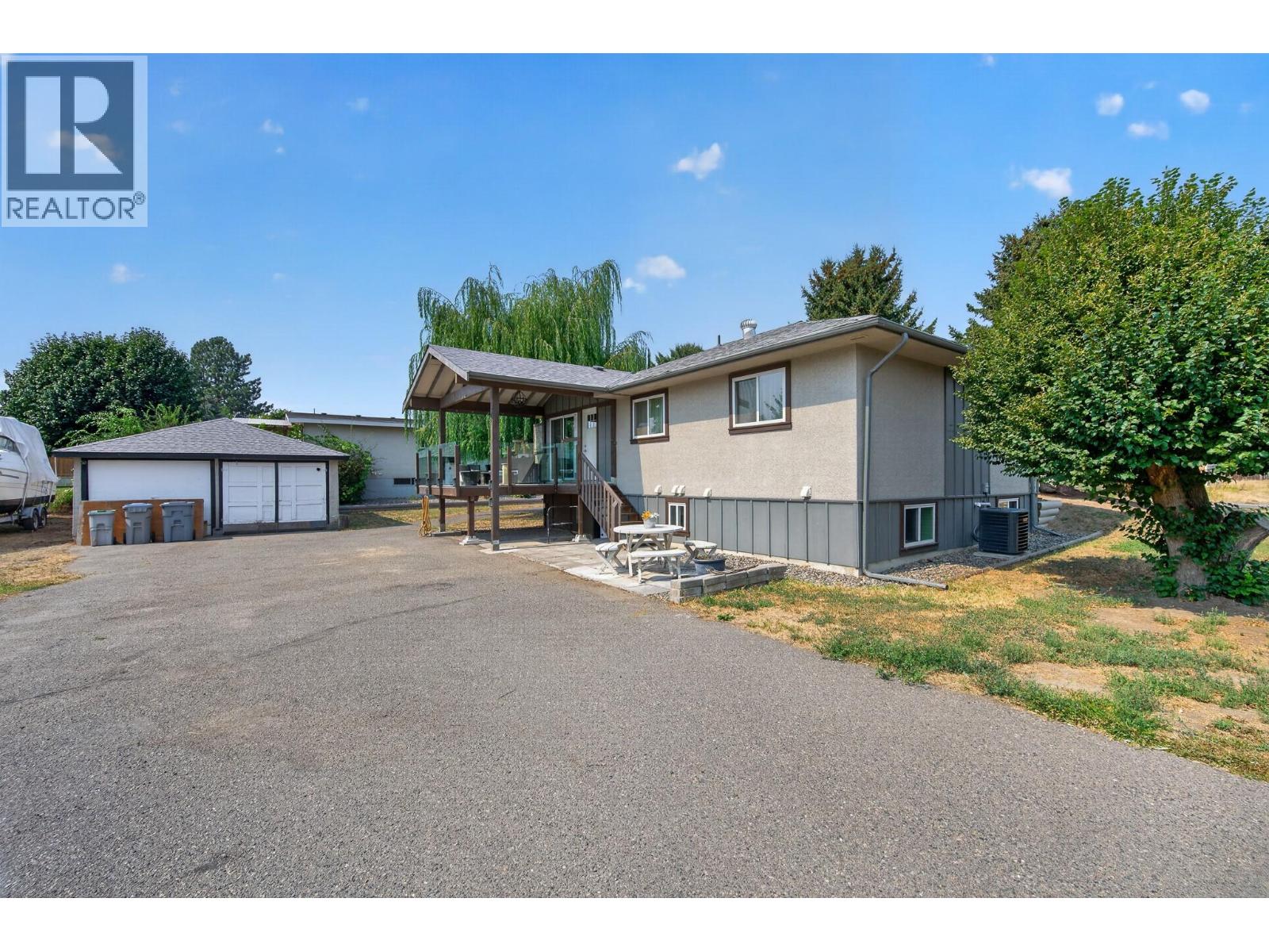 2545 Young Avenue, Kamloops, British Columbia  V2B 4M9 - Photo 32 - 10398653