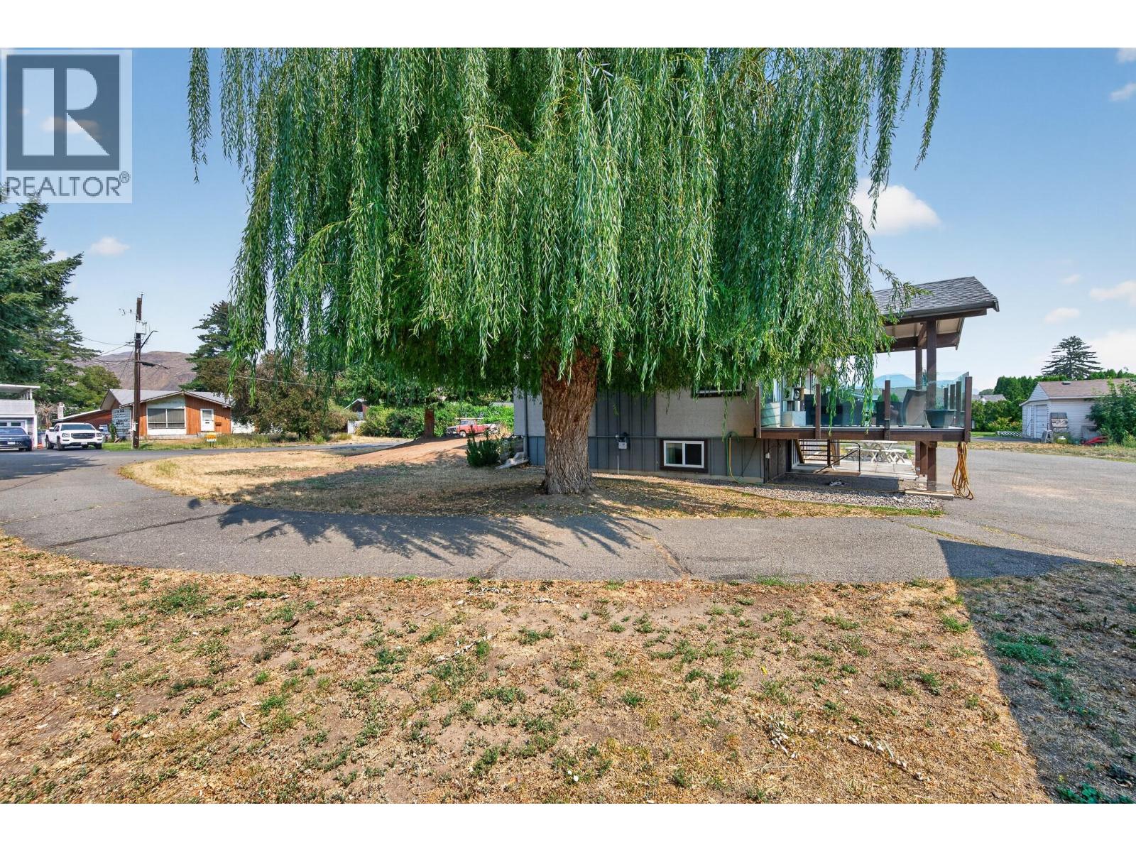2545 Young Avenue, Kamloops, British Columbia  V2B 4M9 - Photo 40 - 10398653