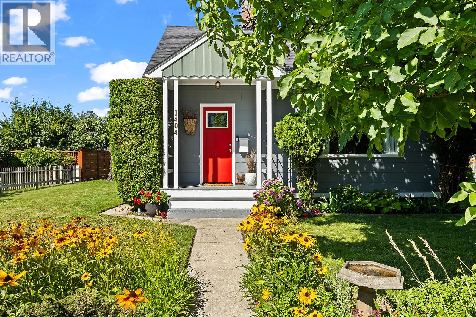 1404 Graham Street, Kelowna, British Columbia  V1Y 3A8 - Photo 1 - 10398621