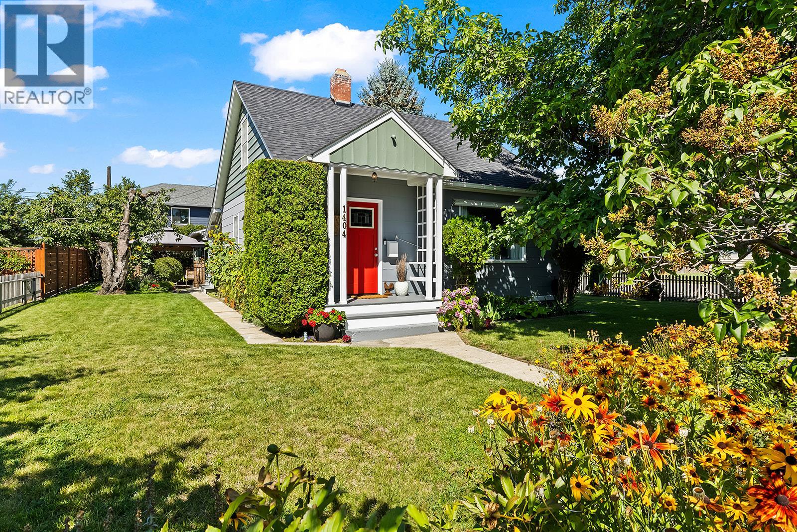 1404 Graham Street, Kelowna, British Columbia  V1Y 3A8 - Photo 2 - 10398621