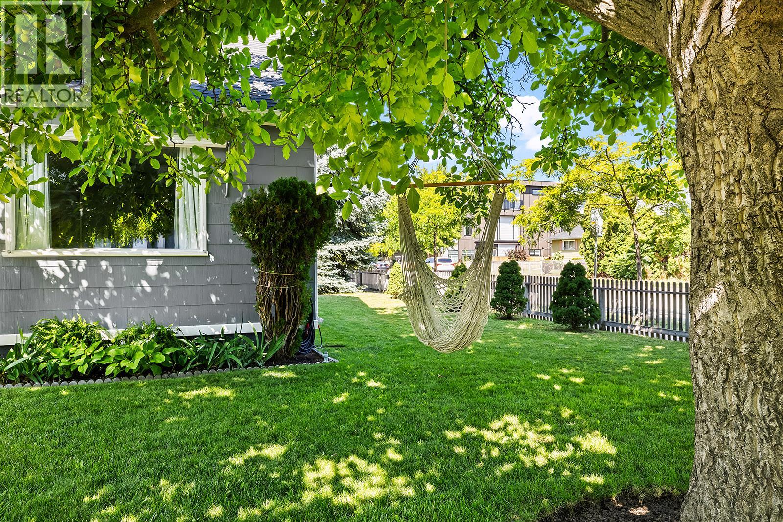 1404 Graham Street, Kelowna, British Columbia  V1Y 3A8 - Photo 36 - 10398621