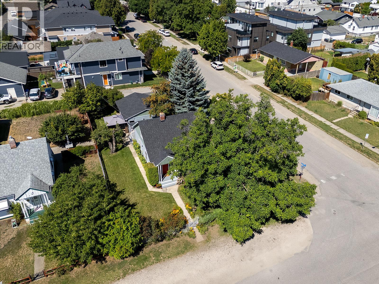1404 Graham Street, Kelowna, British Columbia  V1Y 3A8 - Photo 43 - 10398621