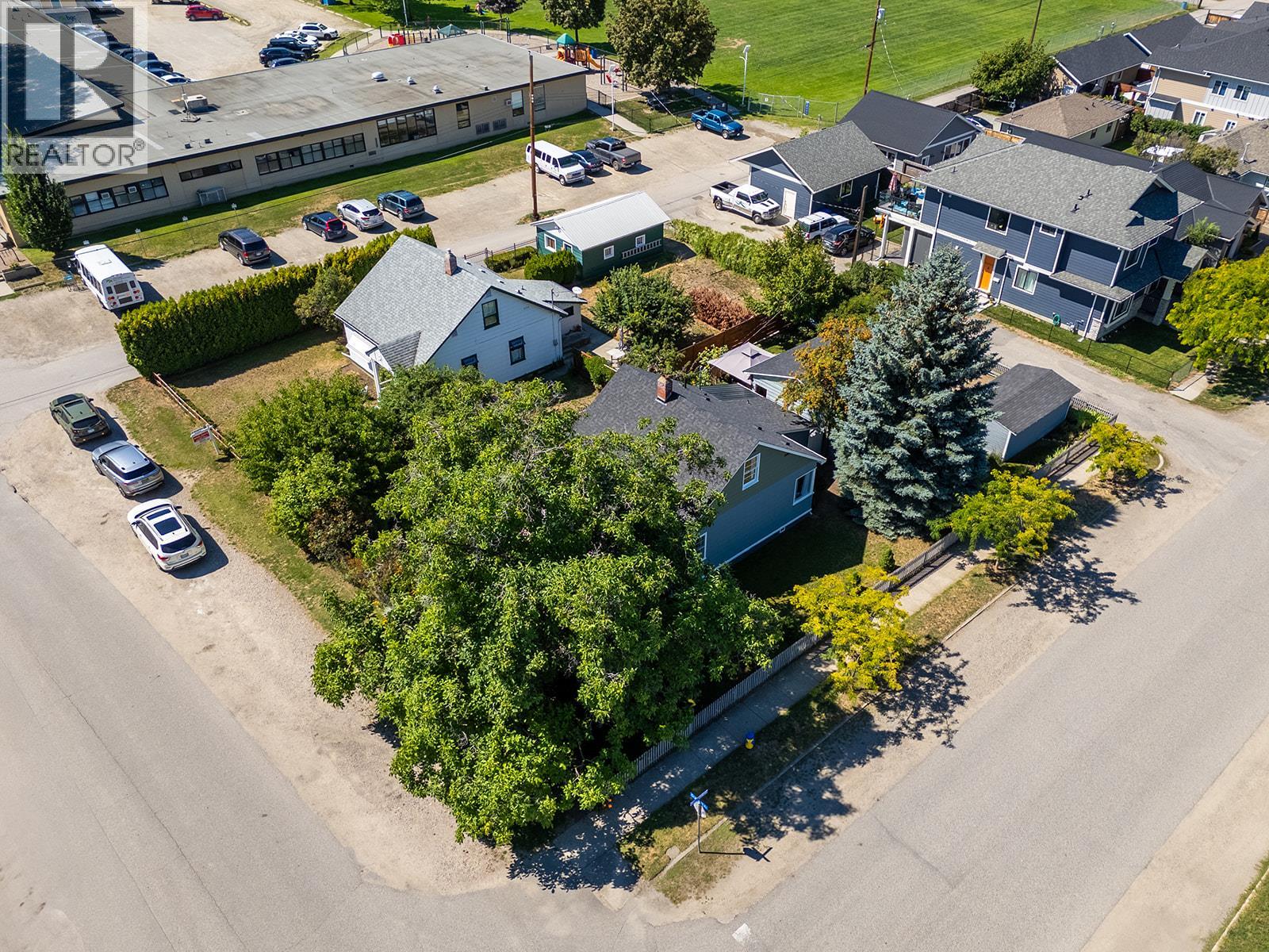 1404 Graham Street, Kelowna, British Columbia  V1Y 3A8 - Photo 44 - 10398621