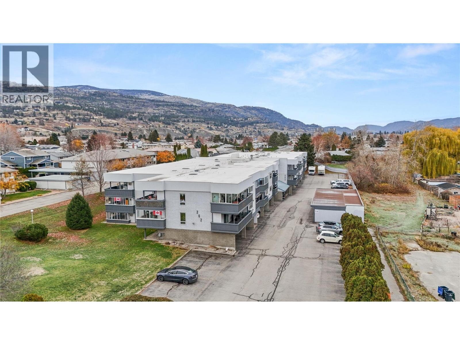 262 Kinney Avenue Unit# 311, Penticton, British Columbia  V2A 6R6 - Photo 2 - 10398618