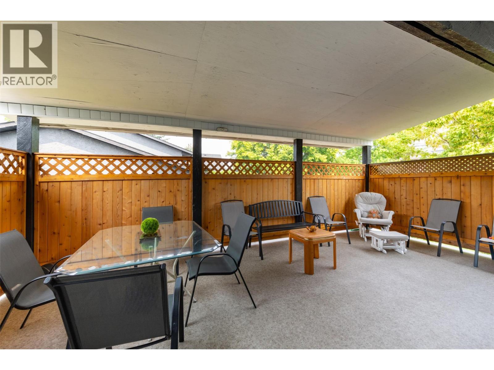 680 Myron Road, Kelowna, British Columbia  V1X 5K2 - Photo 27 - 10398429