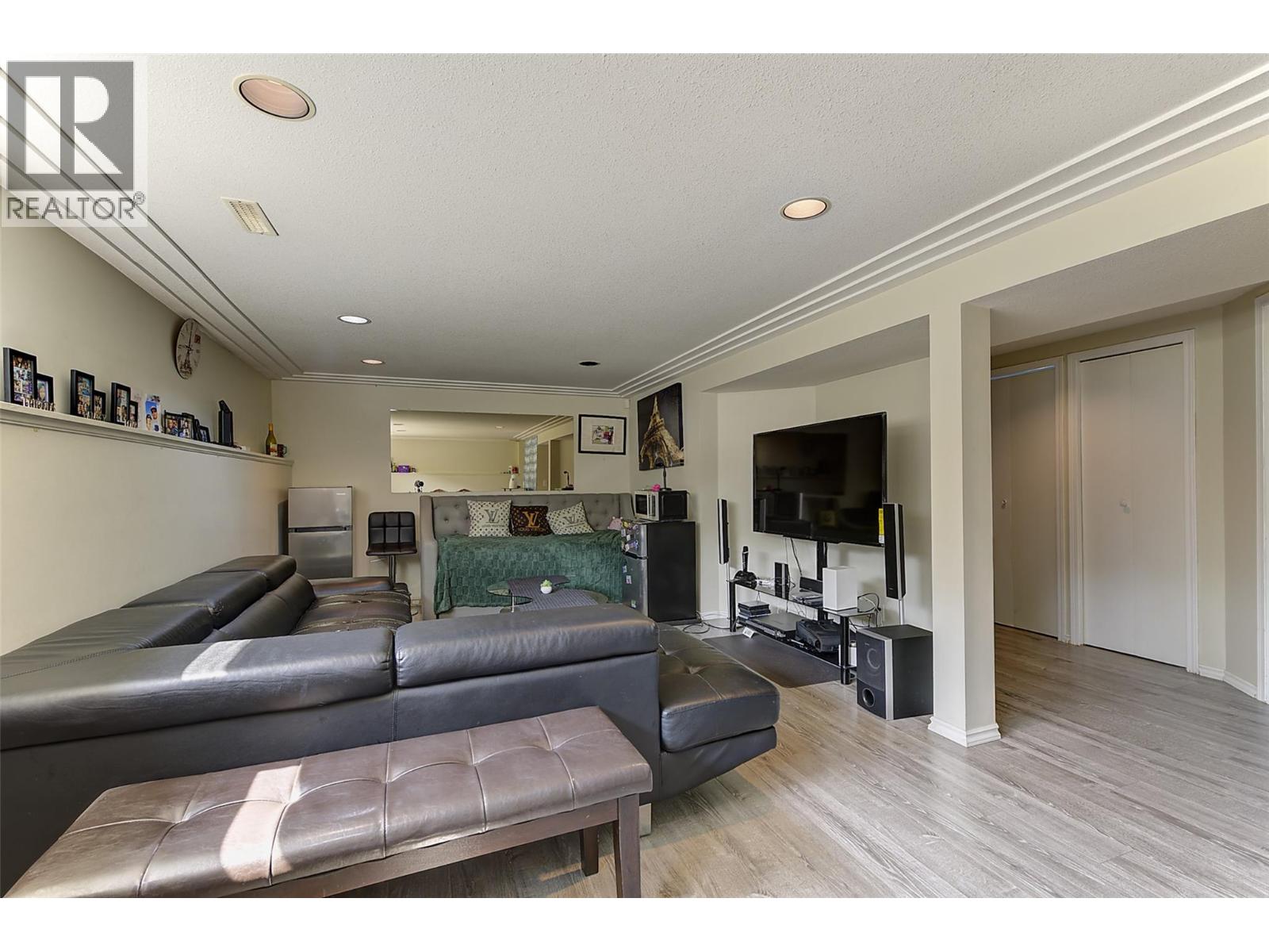 680 Myron Road, Kelowna, British Columbia  V1X 5K2 - Photo 28 - 10398429