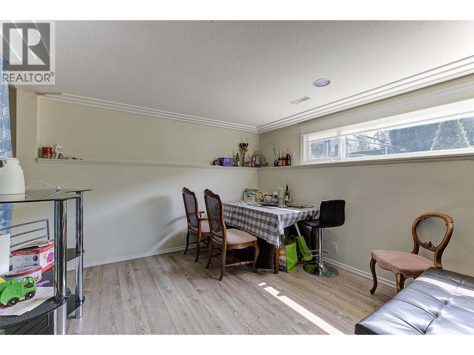 680 Myron Road, Kelowna, British Columbia  V1X 5K2 - Photo 30 - 10398429
